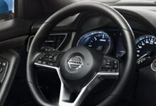 В РФ начались продажи японских минивэнов Nissan Serena
