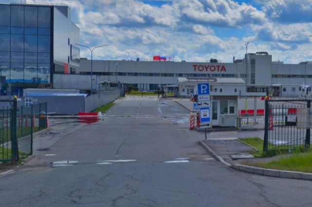Что Минпромторг будет производить на бывшем заводе Toyota в Петербурге? | вопрос-ответ