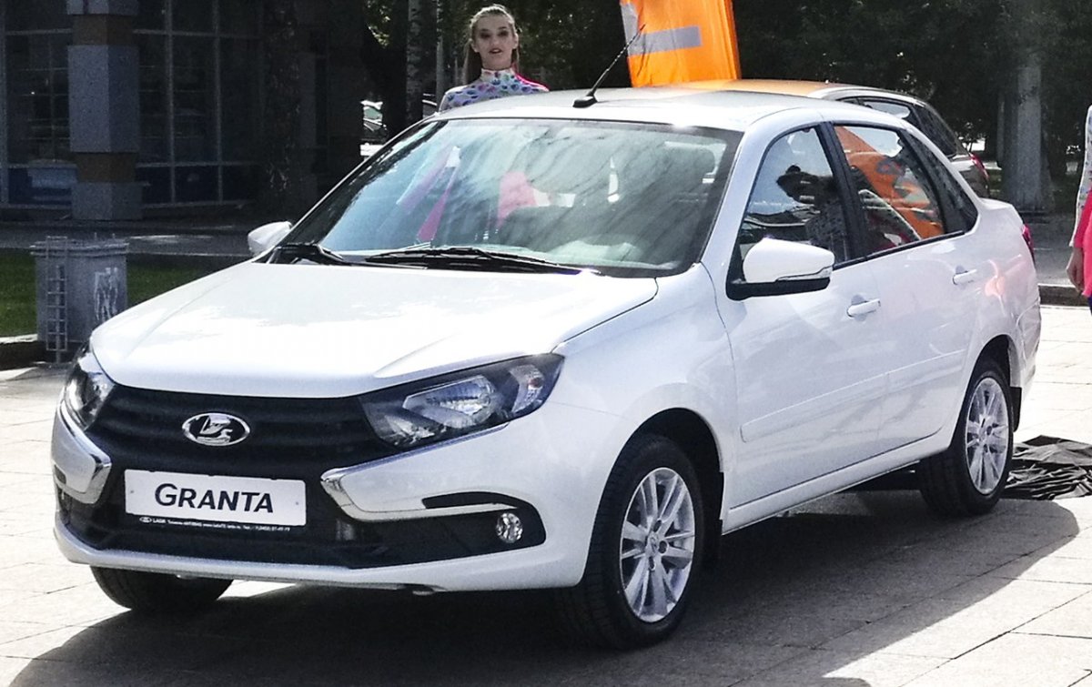 «Автоваз» анонсировал рост цен на Lada с мая