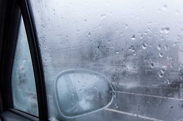 Какие неисправности могут вызывать запотевание стекол в машине? | Об автомобилях | Авто