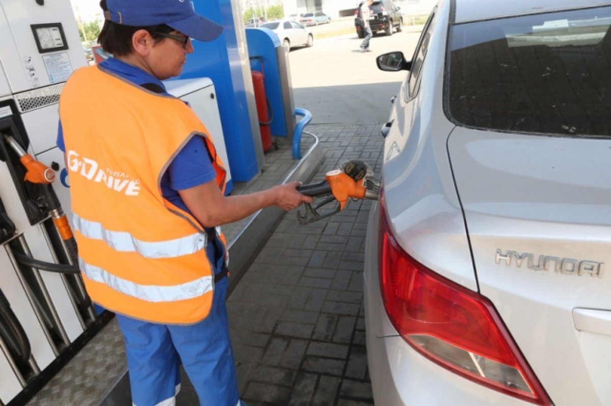 Эксперт Ольшанский: фиксация цен на дизель оздоровила бы рынок перевозок