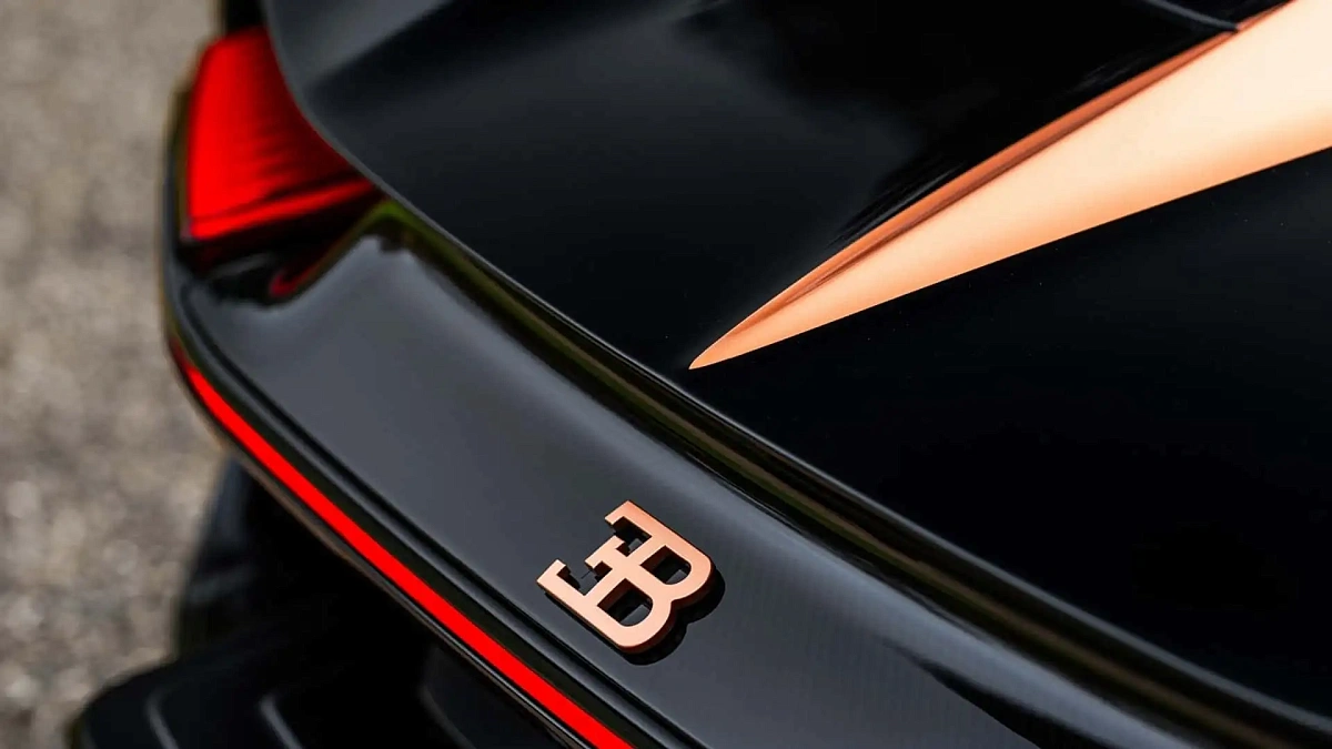 Новый Bugatti появится в середине 2024 года