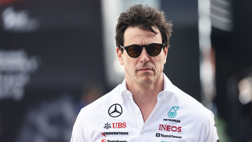 Руководитель команды «Формулы-1» Mercedes попал в аварию на съёмках сериала Netflix
