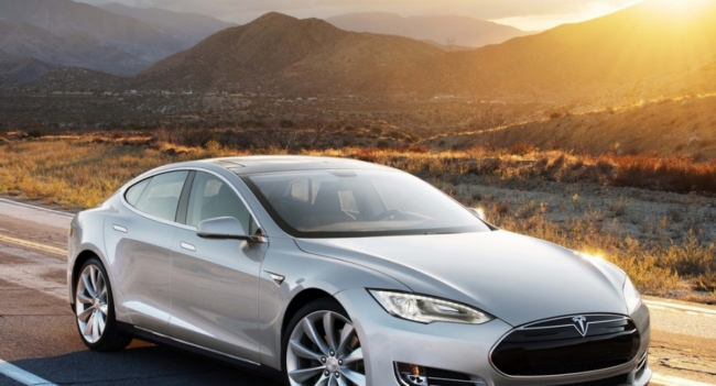 Tesla обошла BYD и вновь стала ведущим производителем электромобилей в мире